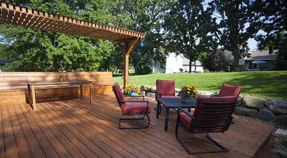 Beautiful Wood Deck with Built in Bench